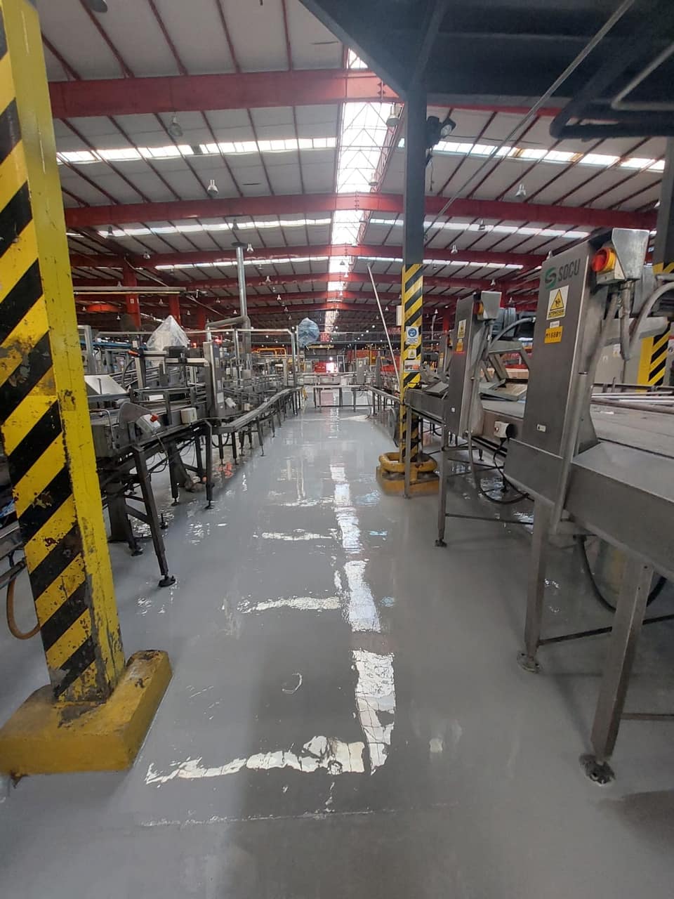 Obra de pintura epoxi de Comar Pinturas en planta de Arla Foods