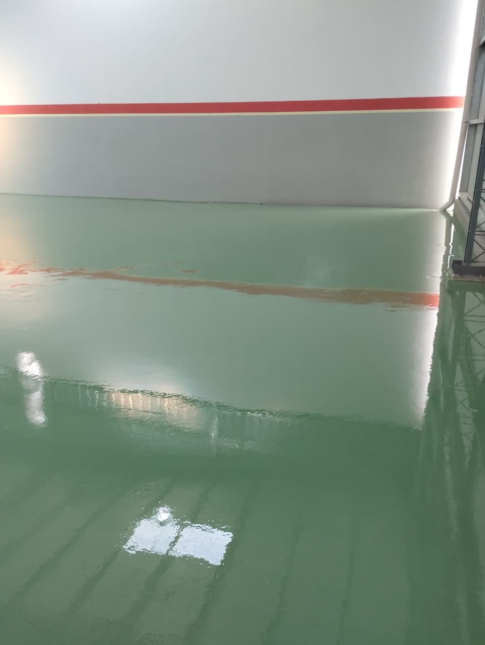 Autonivelantes aplicado en obra real de Comar Pinturas, foto 2